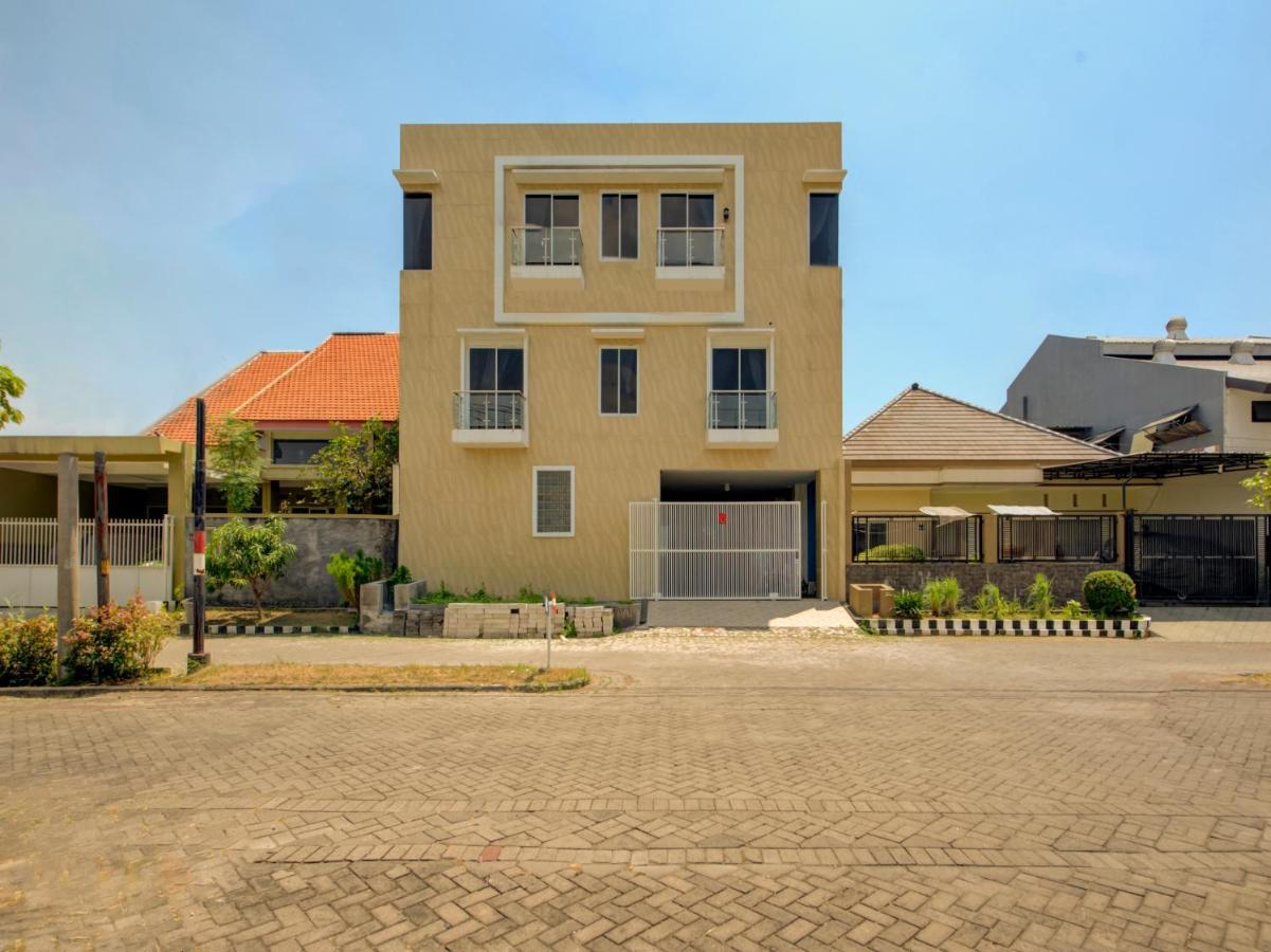 Hotel Oyo Life 3987 Kost Aditya