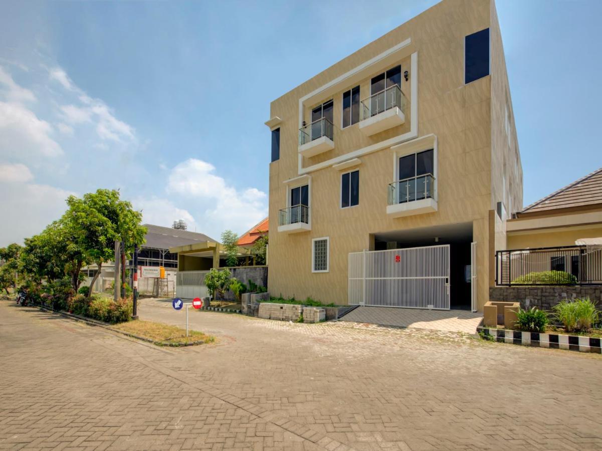 Hotel Oyo Life 3987 Kost Aditya
